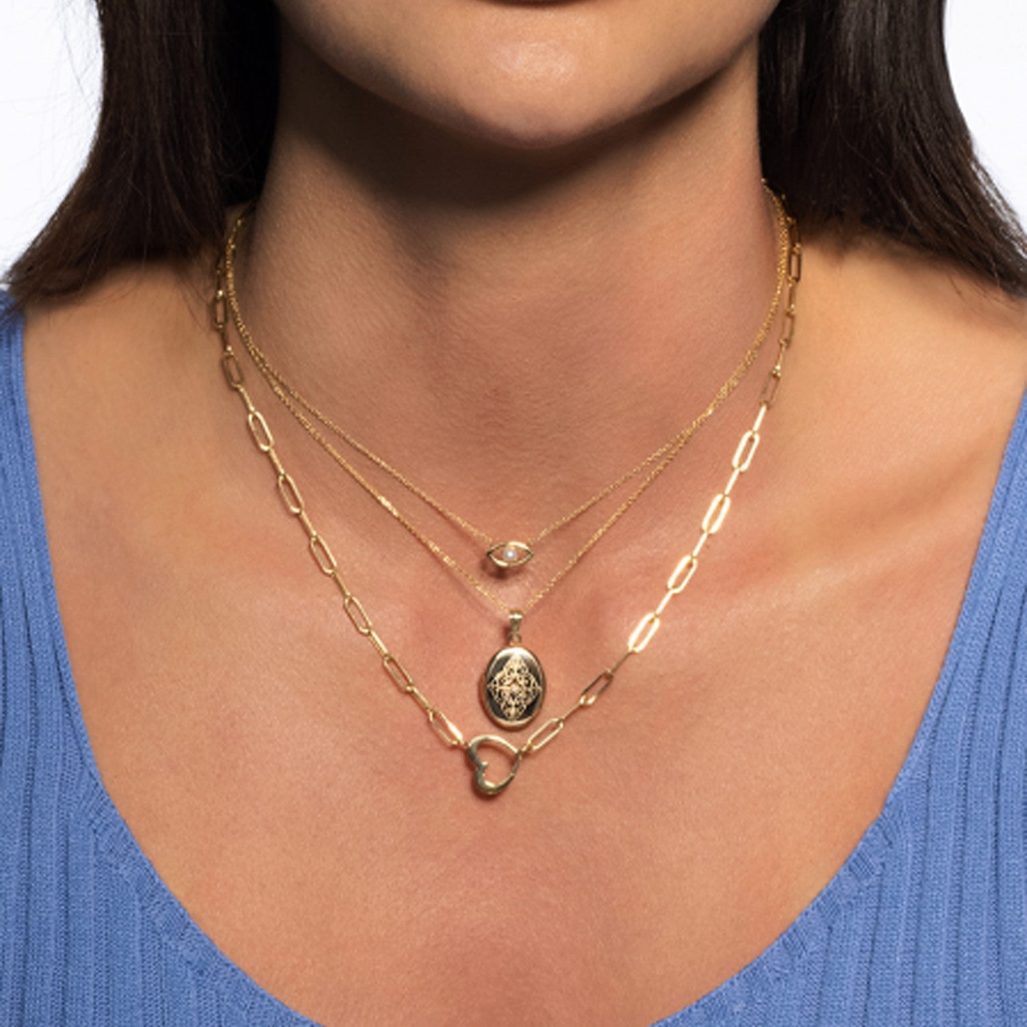 Jewelry Capsule Wardrobe: 5 Pieces Every Woman Needs