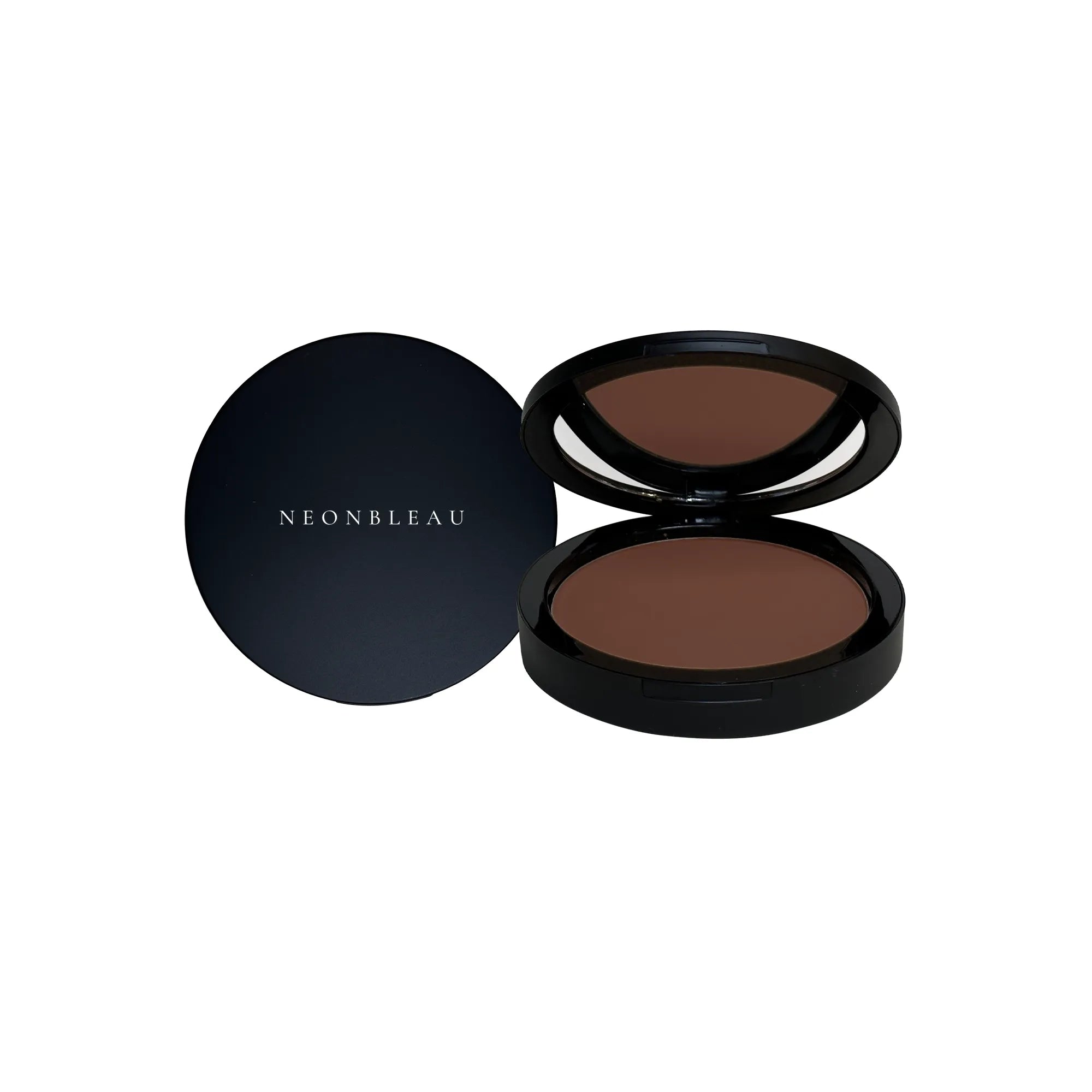 An open and closed compact of Dual Blend Powder Foundation in Fig.