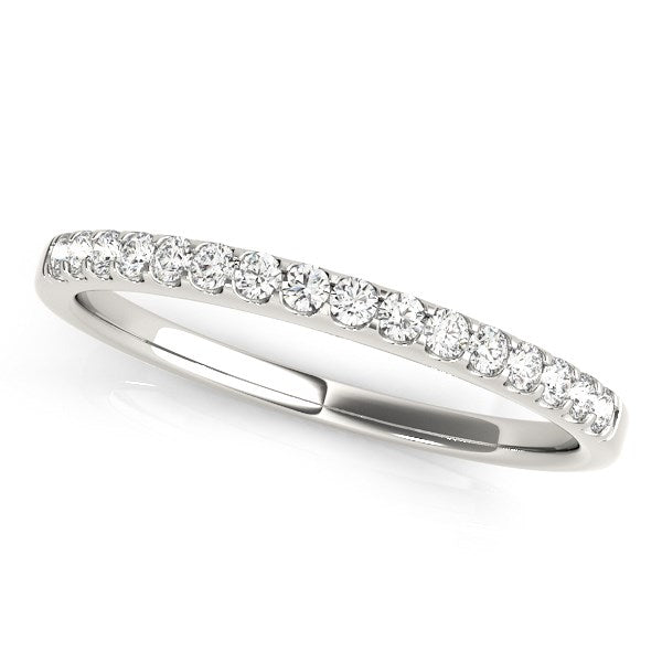 14k white gold wedding band with sixteen round diamonds in a scalloped setting.