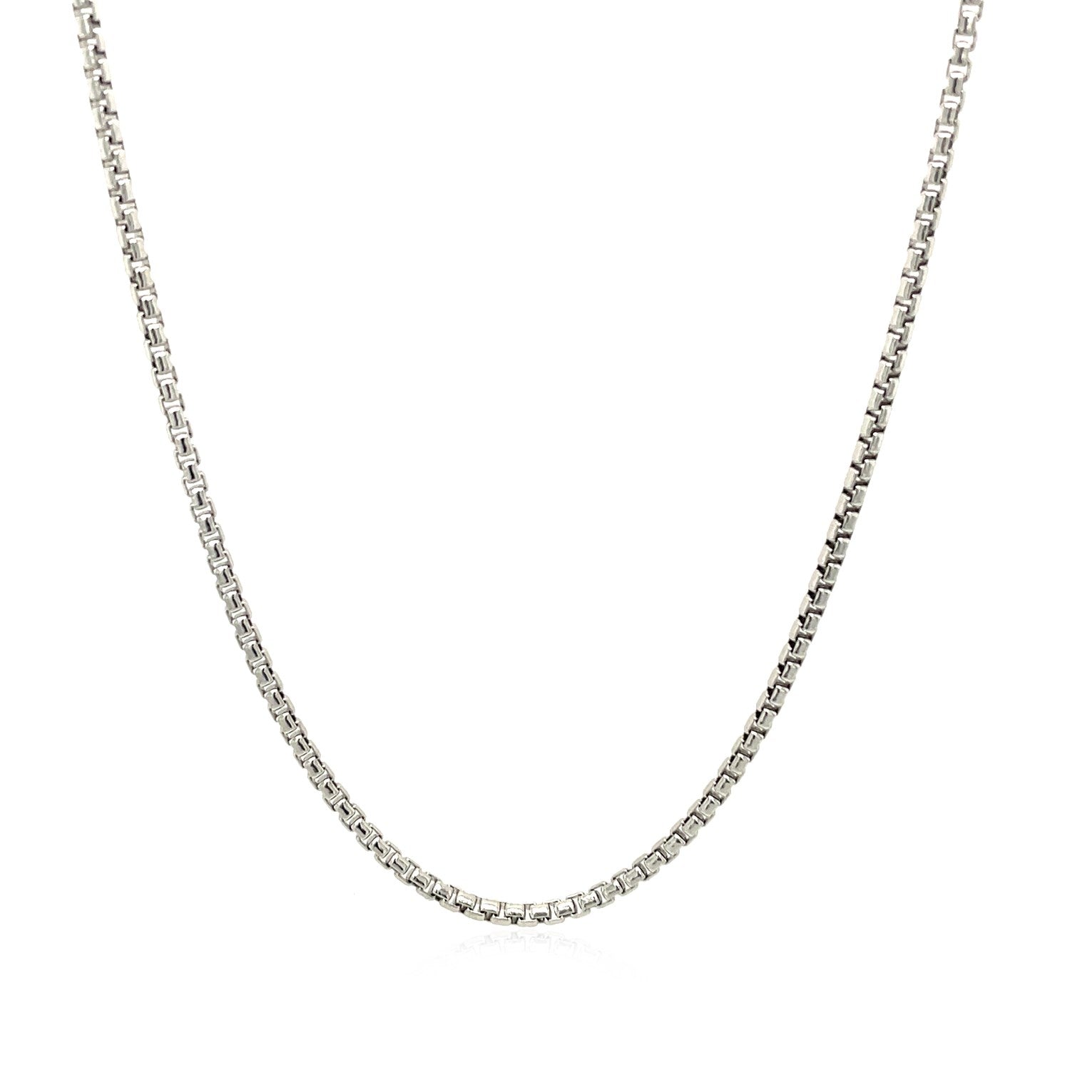 Sterling silver rhodium-plated round box chain.