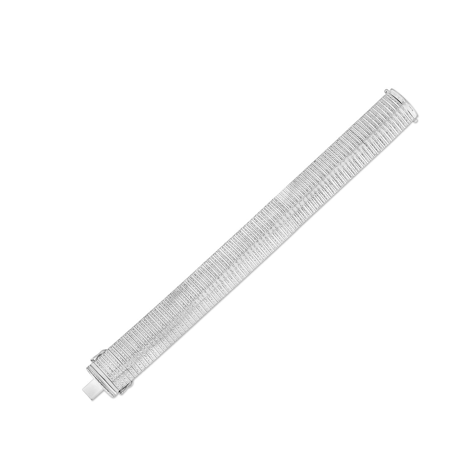 14k white gold bold diamante flex bracelet with a box clasp.